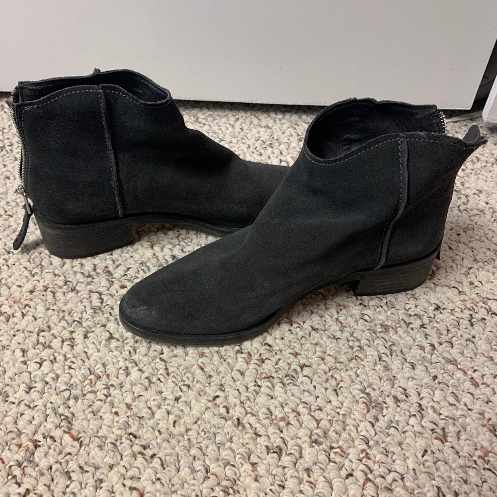 Dolce Vita Tucker booties